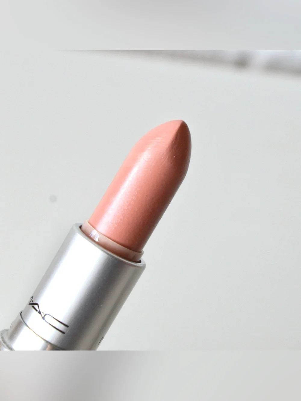 MAC Cosmetics Lipstick *HUE* Discontinued Rare Perfect Pink Nude Like New
